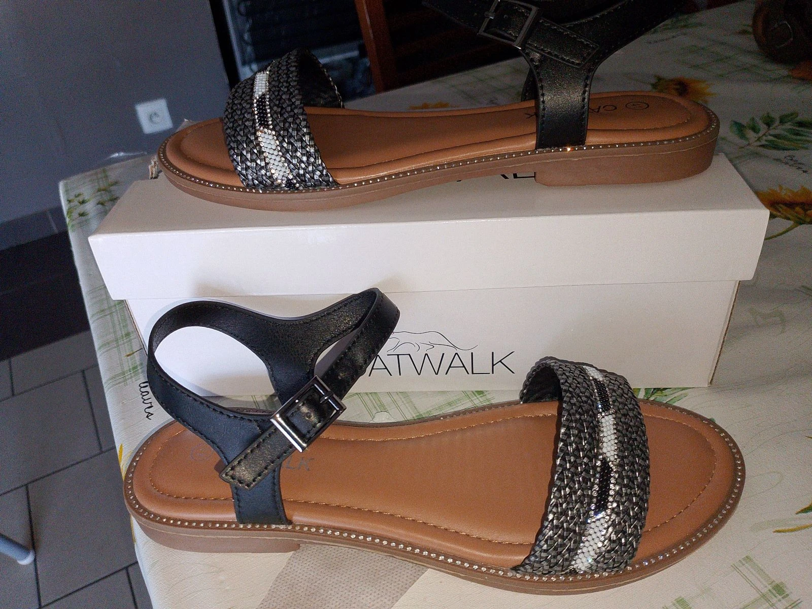 Sandalias negras con tiras trenzadas Catwalk - T. 41 – photo 3